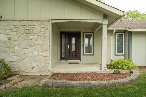413 Glenmeadow, Ballwin, MO 63011 photo 2