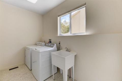 868 Kiefer Trails Dr, Ballwin, MO 63021 photo 9