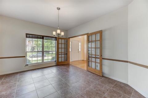 868 Kiefer Trails Dr, Ballwin, MO 63021 photo 4