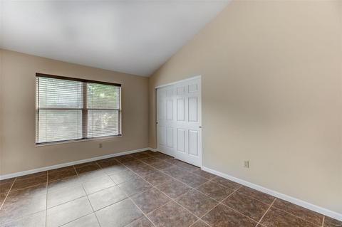 868 Kiefer Trails Dr, Ballwin, MO 63021 photo 13