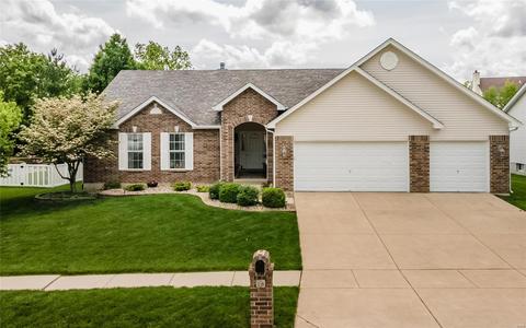16 Millers Ct, O'fallon, MO 63366 photo 2