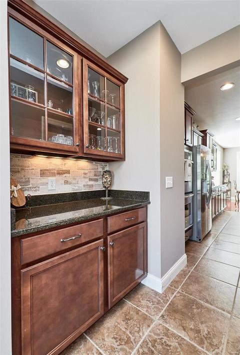 928 Summit Oaks Dr, Eureka, MO 63025 photo 7