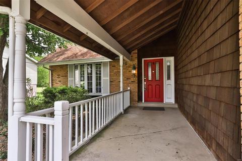 1151 Pinrun Dr, Ballwin, MO 63011 photo 4