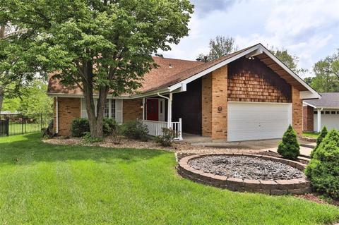 1151 Pinrun Dr, Ballwin, MO 63011 photo 2