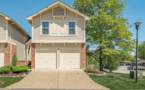 1337 Stone Run Dr, Ballwin, MO 63021 photo 1