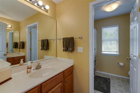 1352 Kiefer Bluffs Dr, Ballwin, MO 63021 photo 23