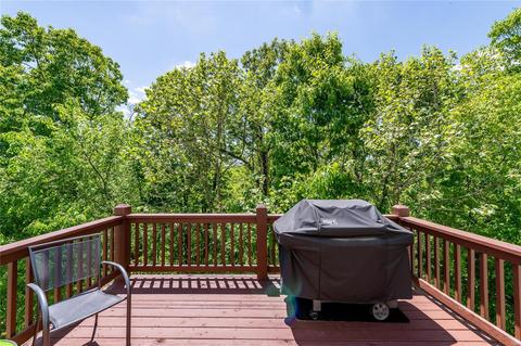 1352 Kiefer Bluffs Dr, Ballwin, MO 63021 photo 32