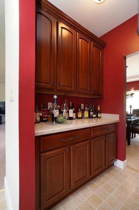 376 Carr Manor Ct, Ballwin, MO 63021 photo 6
