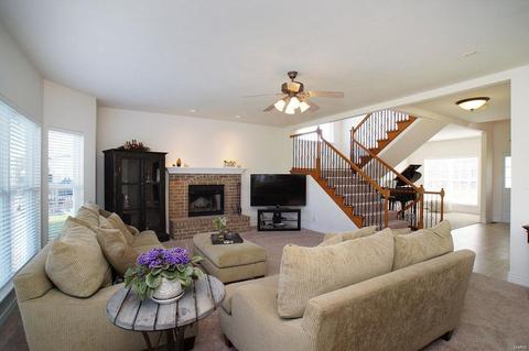 376 Carr Manor Ct, Ballwin, MO 63021 photo 9