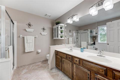 1016 Columbard Dr, Ballwin, MO 63021 photo 11