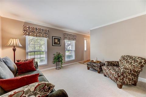 1016 Columbard Dr, Ballwin, MO 63021 photo 2