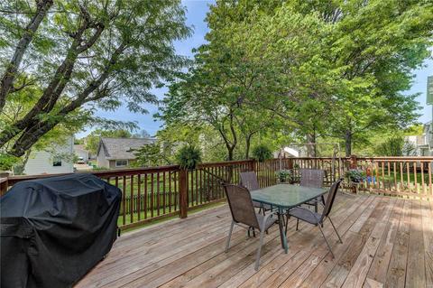 1016 Columbard Dr, Ballwin, MO 63021 photo 8