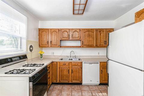 235 Old Ballwin Rd, Ballwin, MO 63021 photo 10