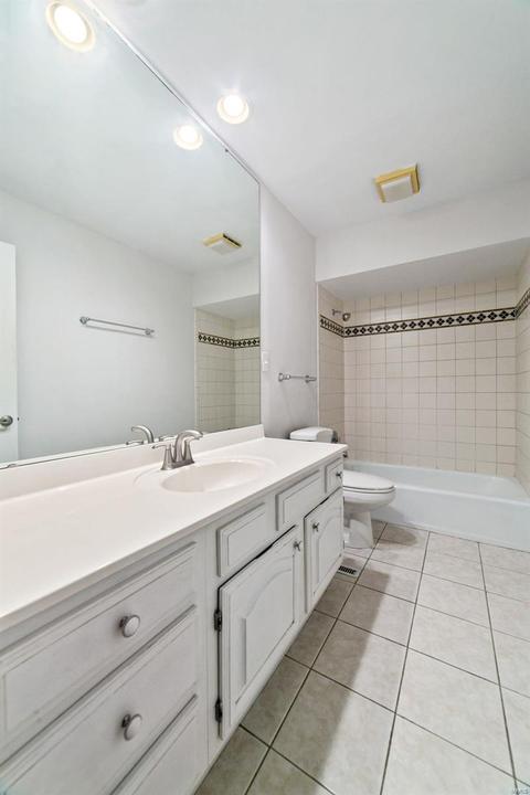 32 James Ct, Ballwin, MO 63021 photo 6