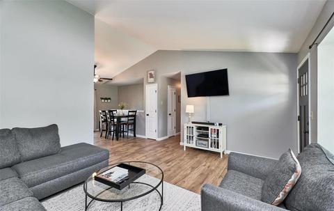 807 Daffodil Ct, O'fallon, MO 63366 photo 6