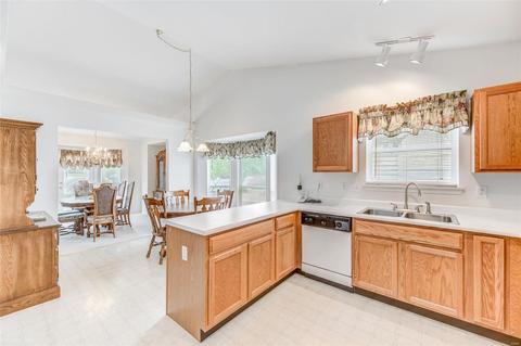 1386 Arbor Bluff Cir, Ballwin, MO 63021 photo 6