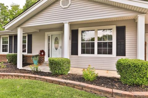 211 Shadyoak Dr, Ballwin, MO 63021 photo 4