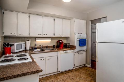 312 Ballwin Ave, Ballwin, MO 63021 photo 8
