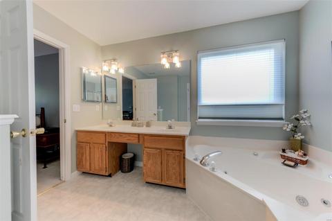638 Avondale, Saint Peters, MO 63376 photo 22