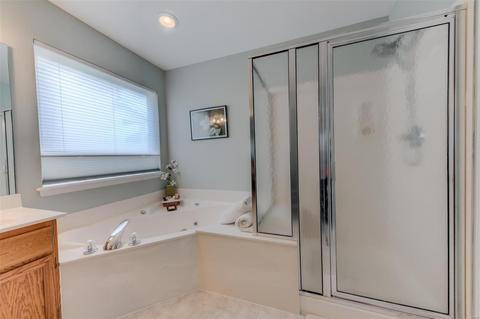 638 Avondale, Saint Peters, MO 63376 photo 24