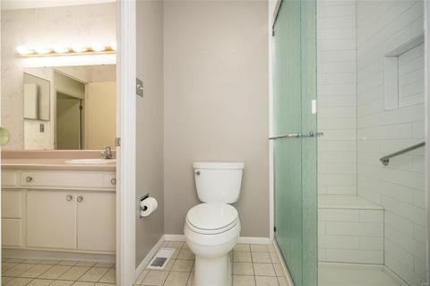 1 Marie Ct, Manchester, MO 63011 photo 9