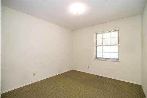 1 Marie Ct, Manchester, MO 63011 photo 11
