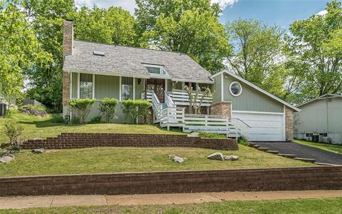 280 Glandore, Ballwin, MO 63021 photo 2