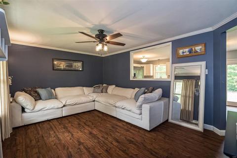 204 Lorene Dr, O'fallon, MO 63366 photo 3