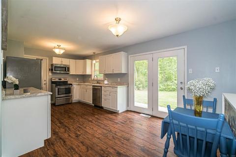 204 Lorene Dr, O'fallon, MO 63366 photo 6