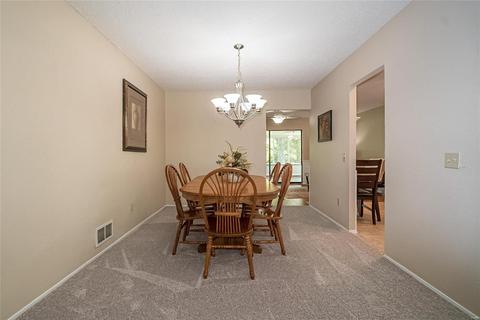 910 Parkwatch Dr, Ballwin, MO 63011 photo 9