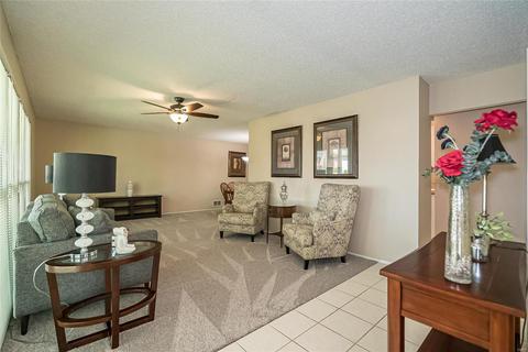910 Parkwatch Dr, Ballwin, MO 63011 photo 4