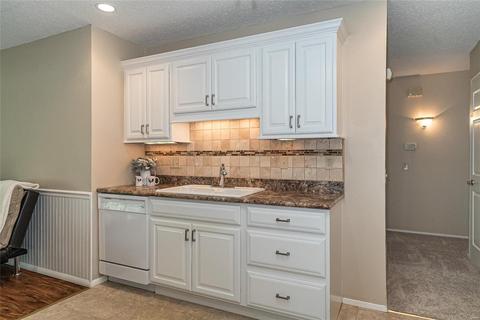910 Parkwatch Dr, Ballwin, MO 63011 photo 13