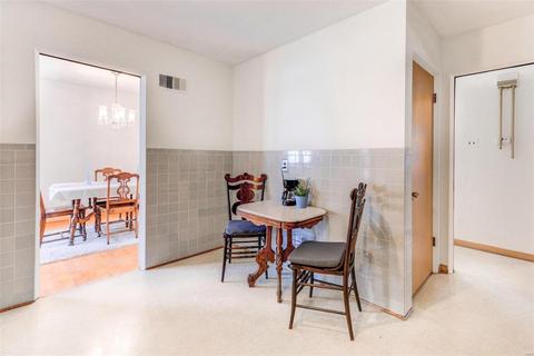 2927 Delavan, Saint Louis, MO 63121 photo 7