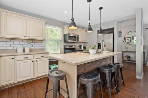 705 Lorene Dr, O'fallon, MO 63366 photo 2