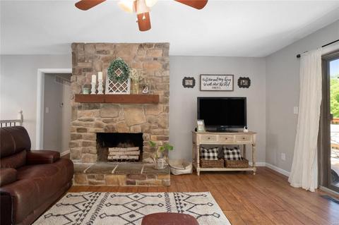 705 Lorene Dr, O'fallon, MO 63366 photo 9