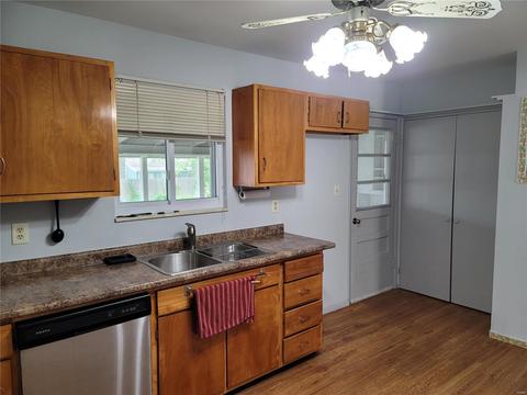 207 Heyden Dr, Eureka, MO 63025 photo 4