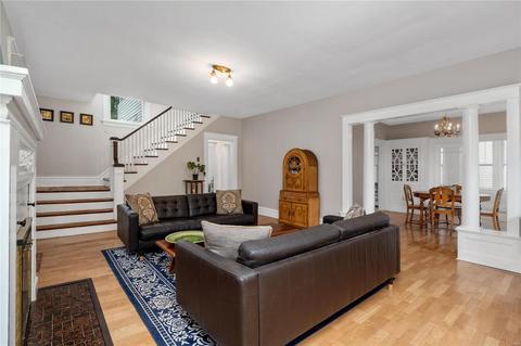 311 Carson Rd, Saint Louis, MO 63135 photo 3