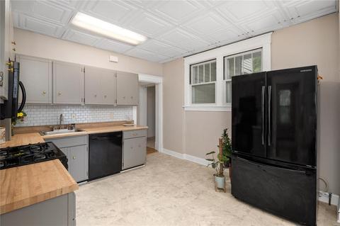 311 Carson Rd, Saint Louis, MO 63135 photo 11