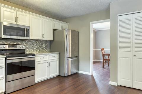 1309 Rusticview, Ballwin, MO 63011 photo 7