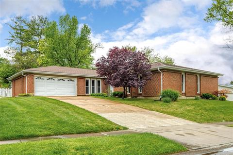 1309 Rusticview, Ballwin, MO 63011 photo 1
