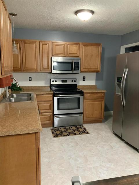 2402 Amarillo Dr, O'fallon, MO 63368 photo 1