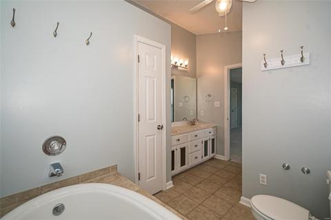 24 Docs Ct, Saint Charles, MO 63303 photo 29