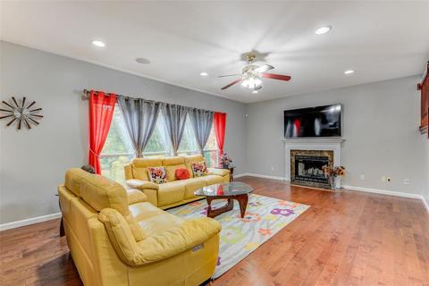 1334 Arbor Bluff Cir, Ballwin, MO 63021 photo 15