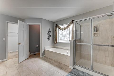 1334 Arbor Bluff Cir, Ballwin, MO 63021 photo 11