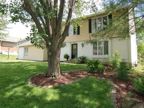 482 Manorcrest, Ballwin, MO 63011 photo 2