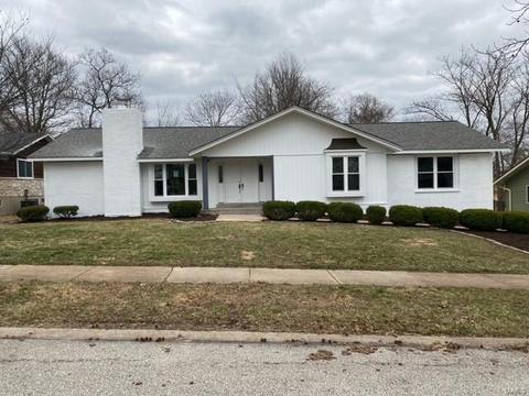 366 Greenmore Dr, Ballwin, MO 63011 photo 1