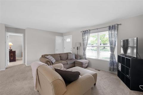 2323 Laredo Dr, O'fallon, MO 63368 photo 3