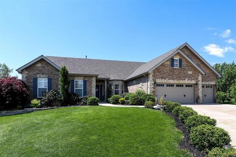 700 Hawk Run Dr, O'fallon, MO 63368 photo 1