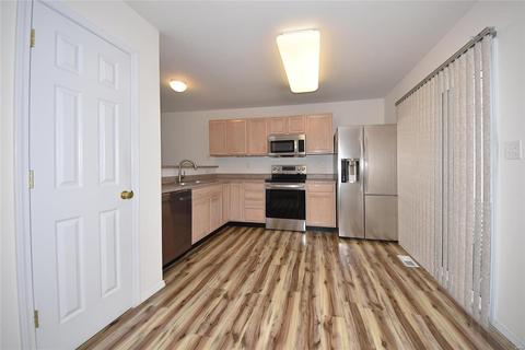 743 Hyde Dr, O'fallon, MO 63366 photo 12