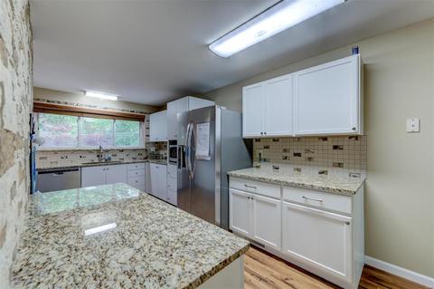 11 Summersweet Ln, Ballwin, MO 63011 photo 28
